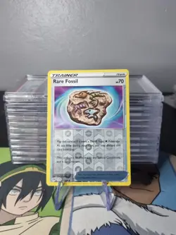 Pokemon Rare Fossil Reverse Holo Uncommon SWSH03: Darkness Ablaze 167/189 - Image 1