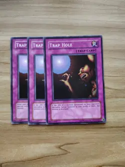 Yu-Gi-Oh! - Trap Hole 3X - Full Playset - Image 1