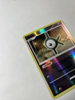 2007 Pokemon Secret Wonders Unown 68/132 Reverse Holo LP - Image 4