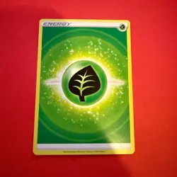 Grass Energy - 2022 - SWSH Brilliant Stars Pokemon Card NM - Image 1