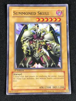 YUGIOH SUMMONED SKULL DPYG-EN002 1ST SUPER (MP) - Image 1