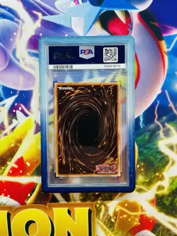 PSA Blue Eyes White Dragon Yu-Gi-Oh! Signed By Eric Stuart ENGV4 - Image 2