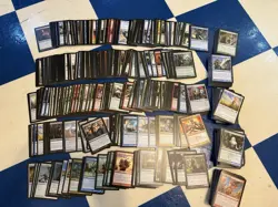 Huge Magic the Gathering lot! Apx 850 Mtg cards. date show between 2013- 2014 - Image 1