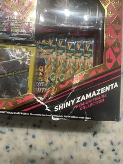 Pokemon TCG: Crown Zenith Premium Figure Collection Shiny Zamazenta - Image 2
