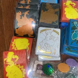 HUGE! Pokemon TCG Accessories Lot- Dice, Dividers, Tokens, ETB Sleeves - Image 5