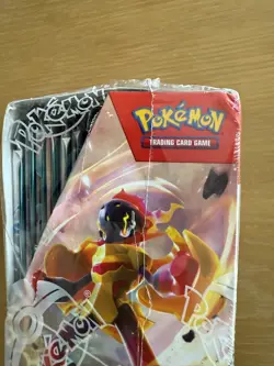 Pokemon TCG - Scarlet & Violet - Paradox Rift Booster Box 36 Packs - Small Tear - Image 4