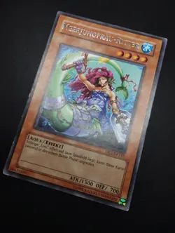 YUGIOH 2005 | MERMAID KNIGHT | DR2-DE137 | GERMAN | RARE | VG - GOOD (PLAYED) - Image 3
