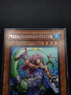 YUGIOH 2005 | MERMAID KNIGHT | DR2-DE137 | GERMAN | RARE | VG - GOOD (PLAYED) - Image 4