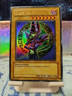 Dark Magician Ultra Rare LOB-005 1st Edition Yu-Gi-Oh Card Asian English Holo - Image 2
