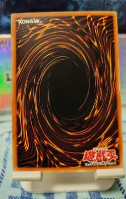 Dark Magician Ultra Rare LOB-005 1st Edition Yu-Gi-Oh Card Asian English Holo - Image 3