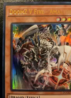 DoomZ V Five - Amalthe DOOD-EN009 1st Ed. Ultra Rare Doom Of Dimensions Yu-Gi-Oh - Image 2