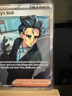 LARRY’S SKILL - 139/131 Prismatic Evolutions - Ultra Rare - Pokemon TCG Card - Image 3