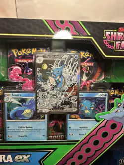 Pokemon TCG - Shrouded Fable Greninja and Kingdra EX Special Collection Sealed - Image 4