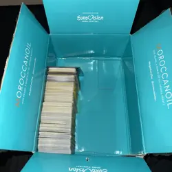 Pokemon And Scarlet & Violet 1000 Cards Bulk - Image 1