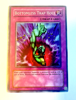 Yugioh Bottomless Trap Hole Champion Pack CP04-EN003 Super Rare NM - Image 1