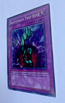 Yugioh Bottomless Trap Hole Champion Pack CP04-EN003 Super Rare NM - Image 3