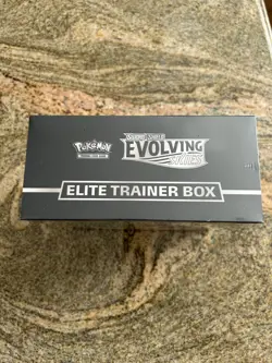 Pokemon TCG: Sword & Shield-Evolving Skies Elite Trainer Box (Jolteon, Flareon, 820650808944 - Image 4