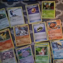Pokemon Cards Lot of 200 Card Lot with collectible tin Included! Bulk Lot - Image 4