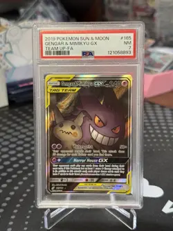 2019 POKEMON SUN & MOON TEAM UP #165 FULL ART/GENGAR & MIMIKYU GX PSA 7 - Image 1