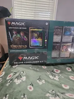 Magic The Gathering LOTR: Tales of Middle Earth Commander Kit Food & Fellowship - Image 1