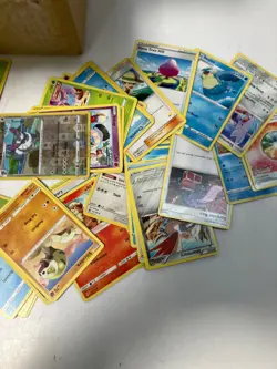 Pokemon Lot Of 2000 Assorted Game Cards - Image 3