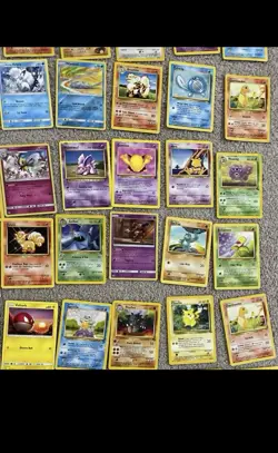 Lot of 110 pokemon cards - Image 4