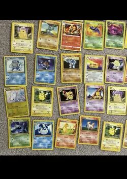 Lot of 110 pokemon cards - Image 5