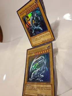 Lot Of 2 YU-GI-OH 1996 BLUE EYES WHITE DRAGON - Image 3
