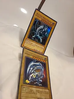 Lot Of 2 YU-GI-OH 1996 BLUE EYES WHITE DRAGON - Image 4