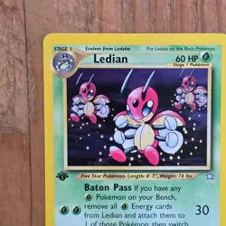 🔥Ledian Pokemon Card 39/111 Neo Genesis 1st Edition Non-Holo 2000 WOTC 60HP-LP - Image 2