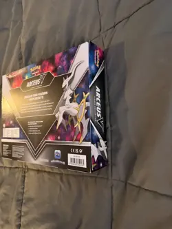 Pokemon ARCEUS V FIGURE Collection Box NEW SEALED BRILLIANT STARS - Image 3