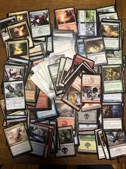 Box of Bulk Magic The Gathering Cards - 500+ Cards Bulk Lot - Image 3