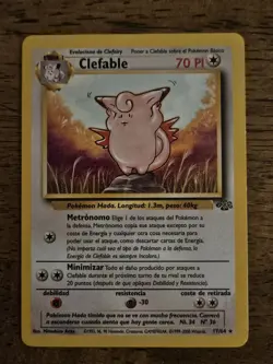 Near Mint SPANISH Clefable 17/64 - Non-Holo Jungle Set Pokemon card TCG - Image 1
