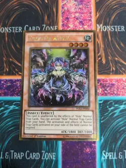 Yu-Gi-Oh! Traptrix Atrax PGL2-EN036 1st Edition Gold Rare NM - Image 1