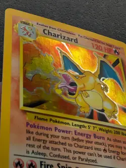 Pokemon TCG Charizard 1999-2000 Base Set Holo Rare Card 4/102 - Image 4