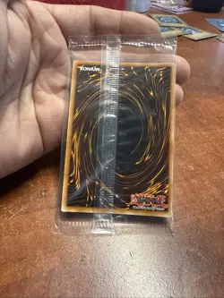 NEW 1996 Yu-Gi-Oh #DMG-001 "Dark Paladin" Secret Rare Limited Edition 98502113 - Image 5