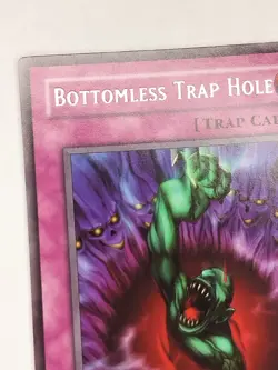 Yu-Gi-Oh! TCG Bottomless Trap Hole LOD-092 1st Edition Rare VLP - Image 4