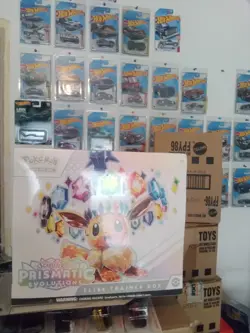 Pokemon TCG Scarlet Violet Prismatic Evolutions Elite Trainer Box ETB New Sealed - Image 2