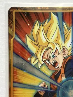 Dragon Ball Super Goku R SOV008 3100 HP 2300 Power Card Condition in - Image 3