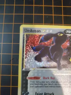 Umbreon Gold Star 17/17 Celebrations Holo Pokemon TCG NM With Hard Case - Image 4
