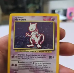 mewtwo 10/102 base set Holo Rare Pokemon card - Image 3