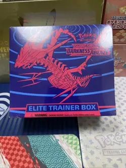 Pokemon TCG: Sword & Shield 3 Darkness Ablaze Elite Trainer Box 820650807312 - Image 1