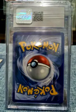 Oshawott Pokemon 2011 black and white 27/114 cross holo 9.5 CGC grade - Image 2