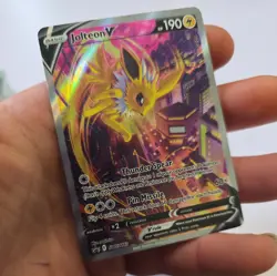 jolteon v SWSH183 Black Star Promo fullart Pokemon Card - Image 2