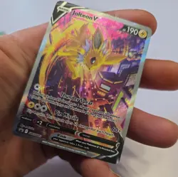 jolteon v SWSH183 Black Star Promo fullart Pokemon Card - Image 3