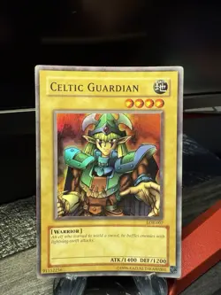 Celtic Guardian LOB-007 YuGiOh Card Old Navy Color Sir - Image 1