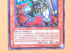 yugioh TU01-EN004 GLADIATOR BEAST SAMNITE SUPER RARE Near Mint - Image 3