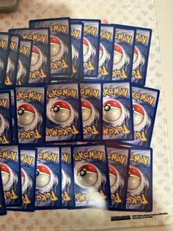 1st Edition Fossil Pokemon Card Lot - Near Mint Rares Uncommons Commons - Image 3