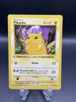 PIKACHU 1ST EDITION SHADOWLESS YELLOW CHEEKS GREY STAMP 1999 POKEMON #58/102 TCG - Image 1
