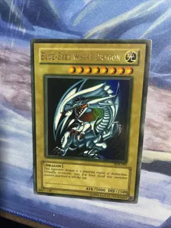 YUGIOH: Blue-Eyes White Dragon SDK-001 UNLIMITED - FADED - ULTRA RARE - LP - Image 3